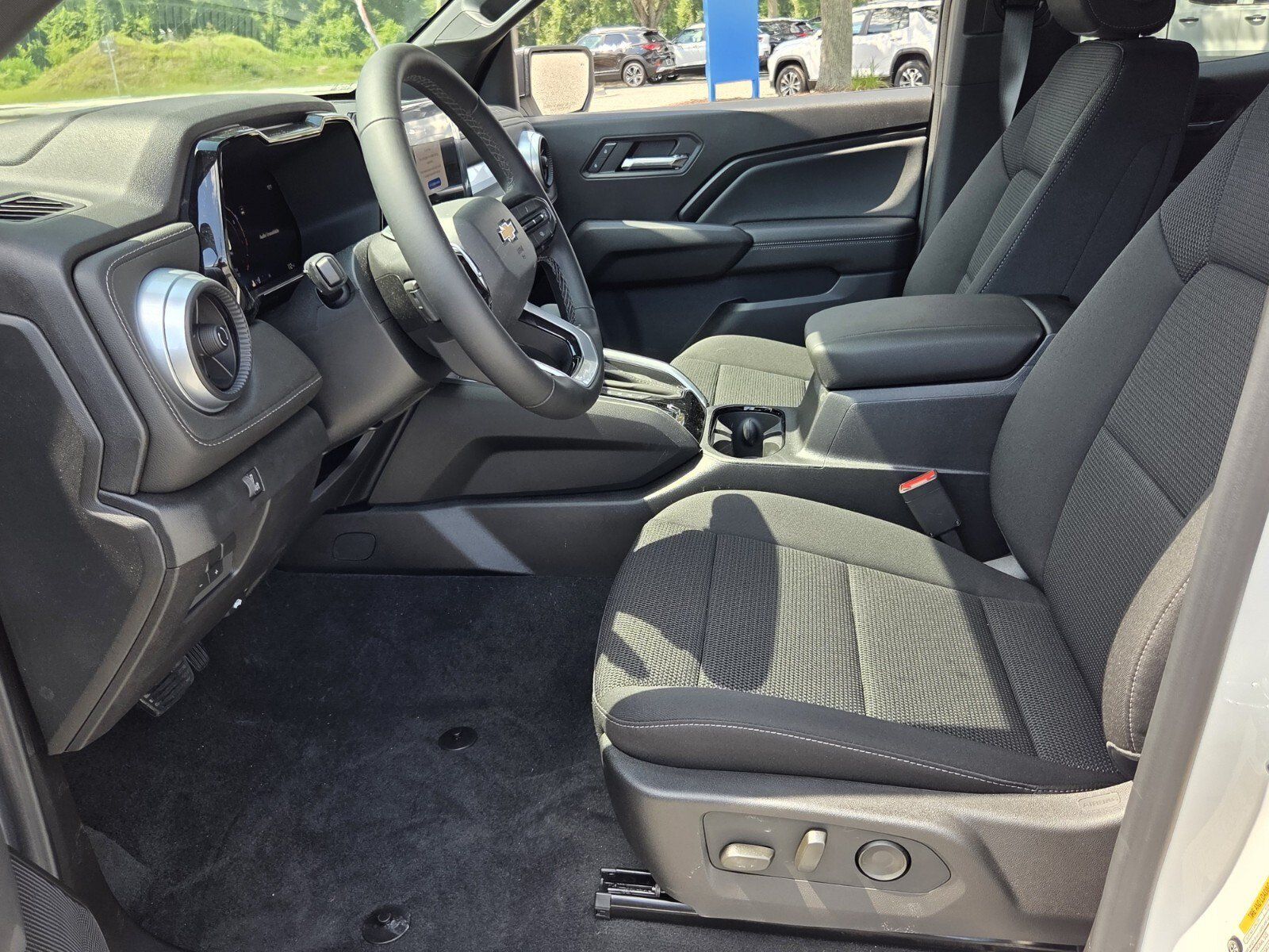 New 2026 Chevrolet Colorado LT w/ Advanced Trailering Package AWD/4WD image 14
