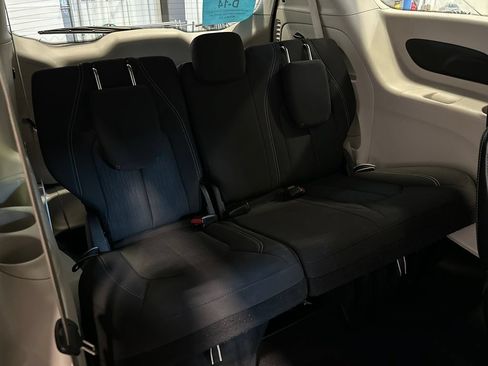 Used 2023 Chrysler Voyager LX FWD image 27