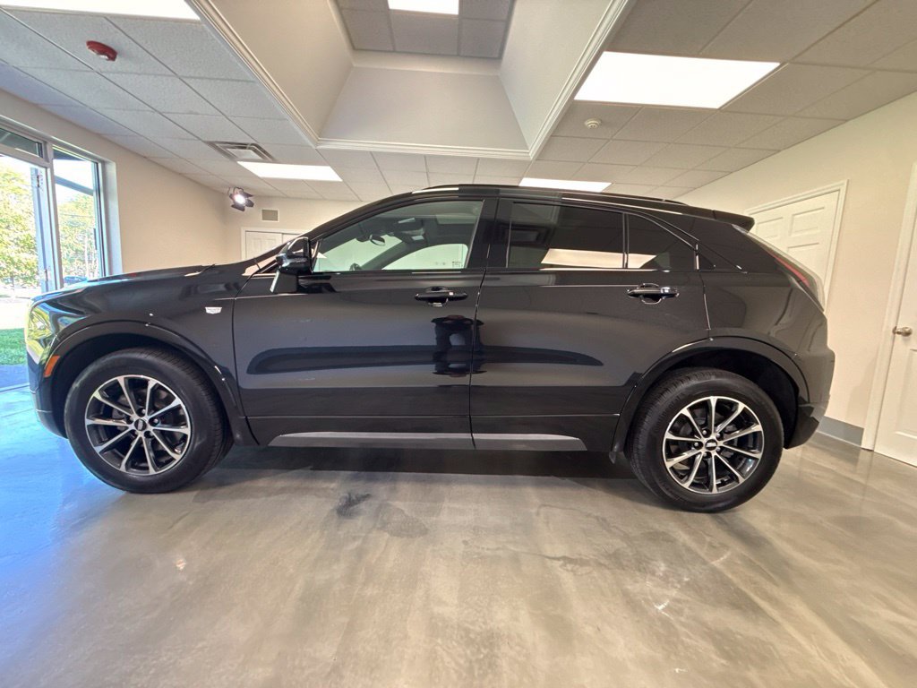 Certified 2024 Cadillac XT4 Sport w/ Cold Weather Package AWD/4WD image 10