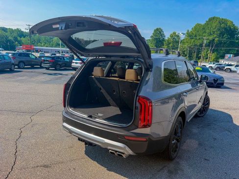 Used 2021 Kia Telluride SX w/ Towing Package FWD image 18