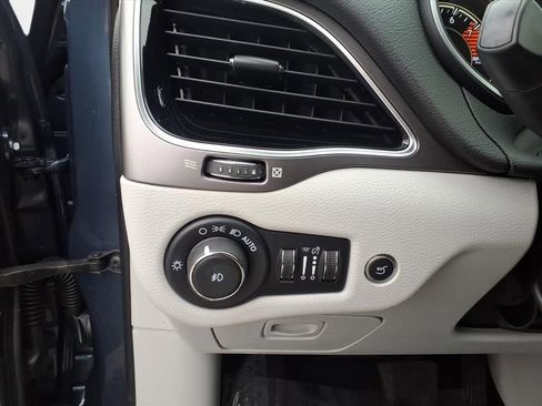 Used 2021 Jeep Cherokee Limited w/ Elite Package image 28