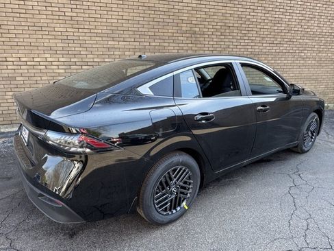 New 2026 Nissan Sentra SV w/ SV Convenience Package FWD image 10