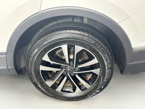 Used 2022 Volkswagen Tiguan S image 11