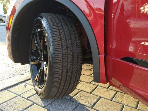 Certified 2024 Volkswagen Tiguan SE R-Line image 36