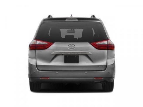 Used 2015 Toyota Sienna L image 5