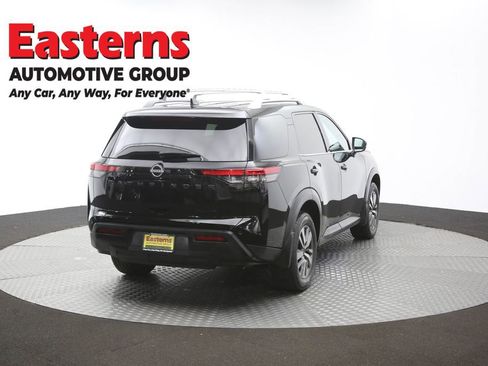 Used 2023 Nissan Pathfinder SL w/ Lighting Package (N92) AWD/4WD image 40