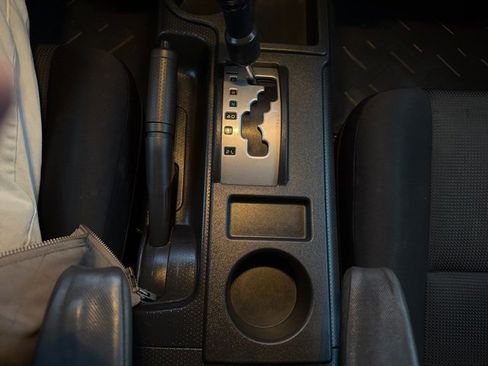 Used 2012 Toyota FJ Cruiser Base image 21