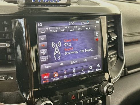 Used 2020 RAM 3500 Laramie AWD/4WD image 17
