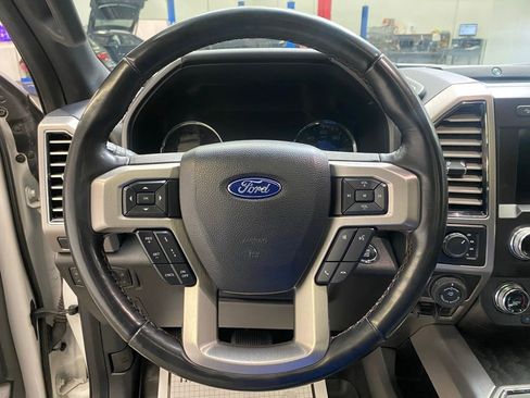 Used 2020 Ford F150 Platinum w/ Equipment Group 701A Luxury image 21