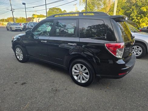 Used 2011 Subaru Forester 2.5X Limited image 13