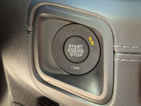 Used 2024 Jeep Wrangler Unlimited Rubicon 392 image 18