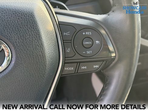 Used 2019 Toyota Camry SE w/ Carpet Mat Package FWD image 13