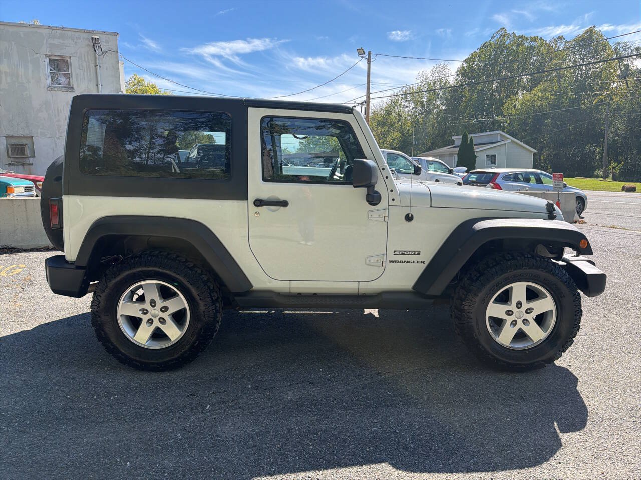 Used 2014 Jeep Wrangler Sport w/ Quick Order Package 23S AWD/4WD image 10