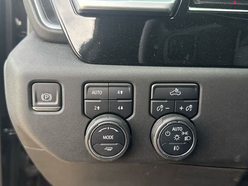 Used 2022 Chevrolet Silverado 1500 RST w/ Z71 Off-Road Package image 21