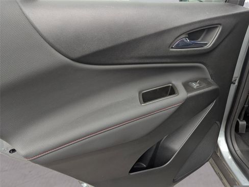 Used 2023 Chevrolet Equinox RS w/ RS Leather Package image 12