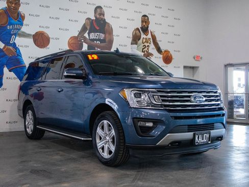 Used 2019 Ford Expedition Max XLT w/ Equipment Group 202A AWD/4WD image 19