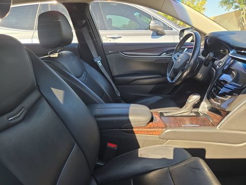 Used 2019 Cadillac XTS Luxury FWD image 7