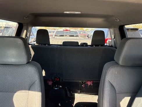 Used 2020 Chevrolet Silverado 1500 Custom w/ Custom Value Package image 10