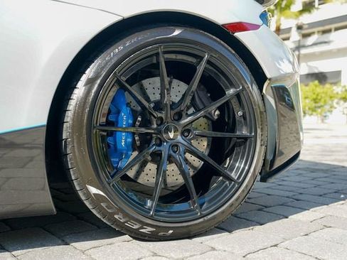 Used 2019 McLaren 600LT RWD image 44