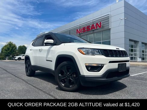 Used 2021 Jeep Compass Latitude AWD/4WD image 2