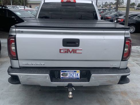 Used 2017 GMC Sierra 1500 SLT image 4