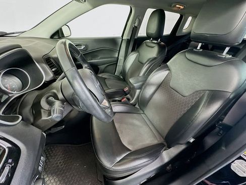 Used 2019 Jeep Compass Latitude AWD/4WD image 20