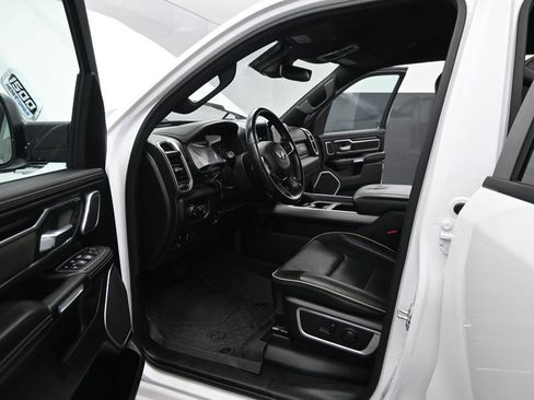 Used 2023 RAM 1500 Laramie AWD/4WD image 13