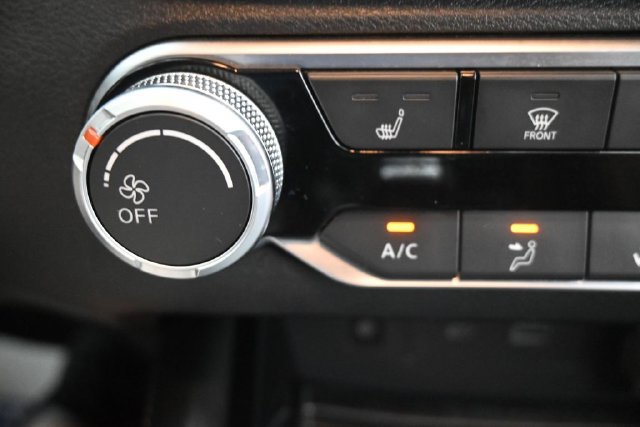 Used 2023 Nissan Altima 2.5 SV w/ SV Premium Package FWD image 31