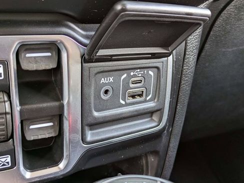 Used 2022 Jeep Gladiator Mojave w/ LED Lighting Group AWD/4WD image 22