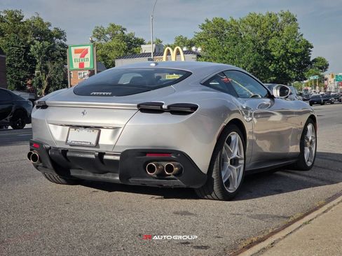 Used 2021 Ferrari Roma RWD image 6