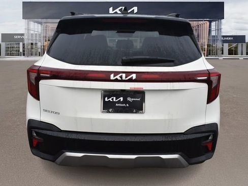 New 2026 Kia Seltos S image 5