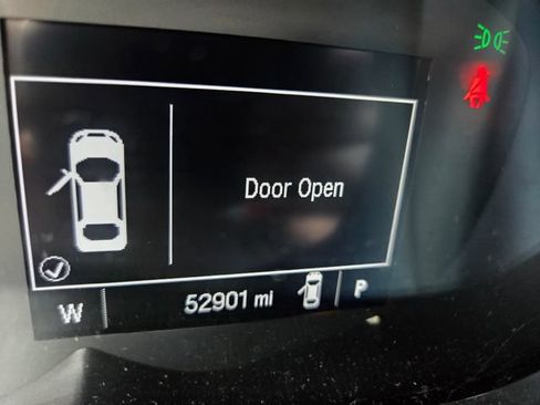 Used 2019 Chevrolet Trax LS FWD image 18