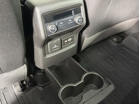 Used 2022 GMC Acadia SLE w/ Driver Convenience Package image 15