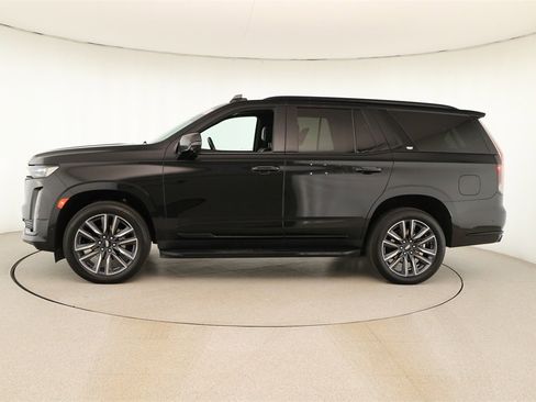 Used 2023 Cadillac Escalade Sport image 2