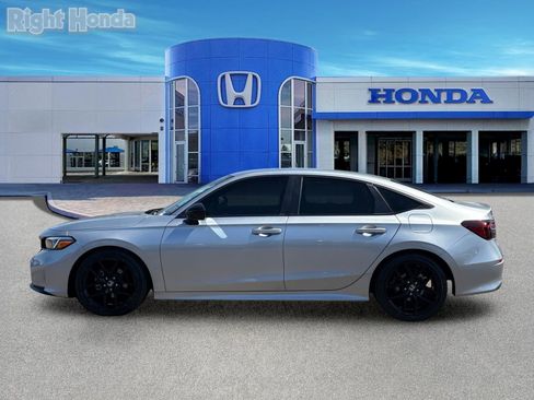 Certified 2025 Honda Civic Sport image 9