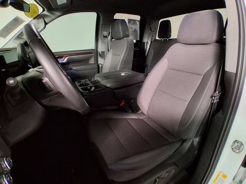 Certified 2026 GMC Sierra 1500 Elevation AWD/4WD image 9