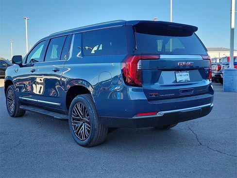 New 2026 GMC Yukon XL Elevation w/ LPO, Floor Liner Package image 7