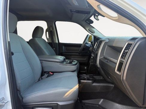 Used 2018 RAM 2500 Tradesman w/ Chrome Appearance Group image 6