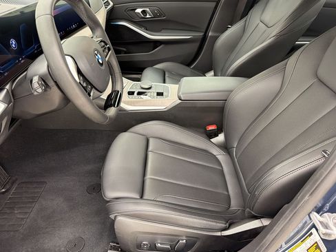 Used 2025 BMW 330i Sedan RWD image 5
