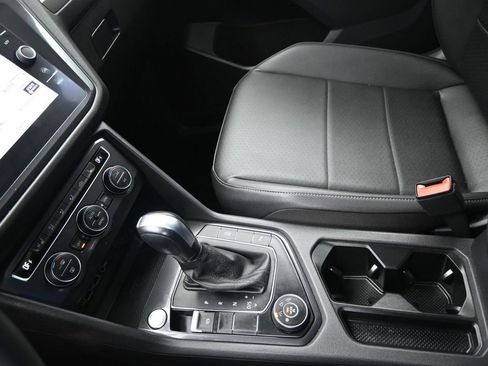 Used 2020 Volkswagen Tiguan SEL w/ 3rd Row Seat Package image 21