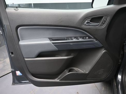 Used 2017 Chevrolet Colorado Z71 AWD/4WD image 24