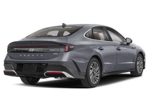 New 2026 Hyundai Sonata Limited FWD image 3