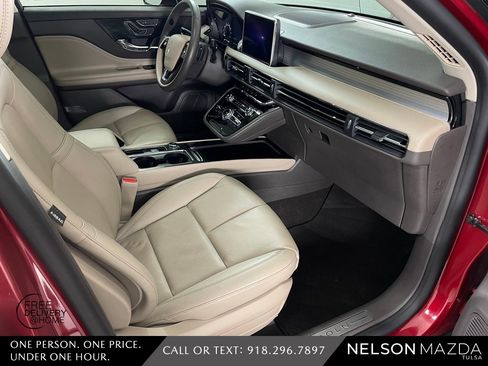 Used 2022 Lincoln Corsair FWD w/ Premium Package image 41