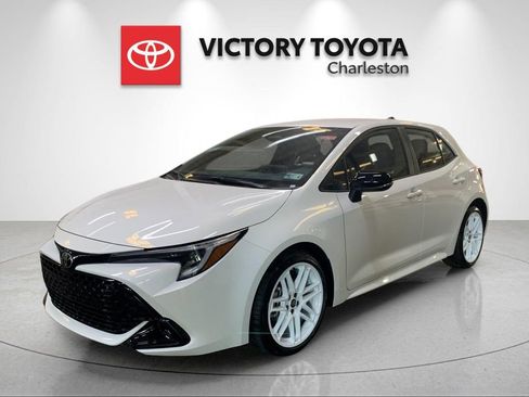 New 2026 Toyota Corolla SE FWD image 1