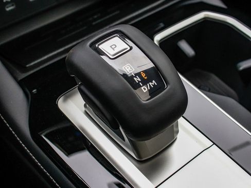 New 2026 Mitsubishi Outlander SEL image 25