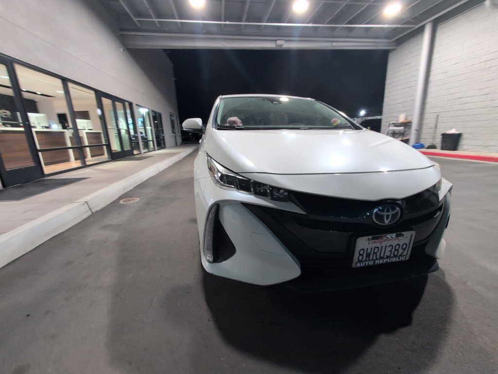 Used 2017 Toyota Prius Prime Premium w/ Carpet Mat Package FWD image 32