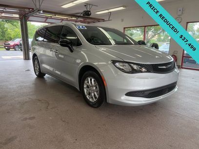 New 2026 Chrysler Voyager LX