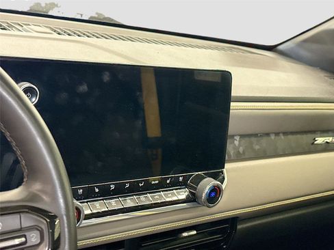 Used 2023 Chevrolet Colorado ZR2 w/ ZR2 Convenience Package III image 4