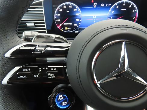 New 2026 Mercedes-Benz GLE 53 AMG 4MATIC Coupe image 11