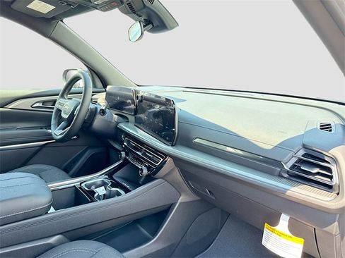 New 2026 Chevrolet Traverse LT w/ LPO, Floor Liner Package image 34